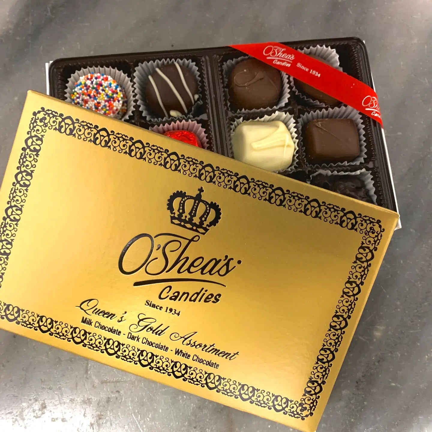 Occasion Gift Box “Queens Gold Box” 👑 (Pre-Order)
