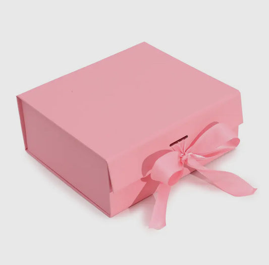 Flat Pack Gift Box – Pink (33 × 25 × 12 cm)