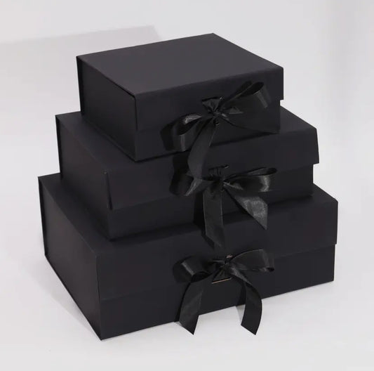 Flat Pack Gift Box – Black (33 × 25 × 12 cm)