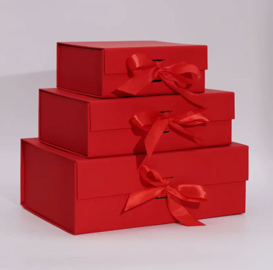 Flat Pack Gift Box – Red (33 × 25 × 12 cm)